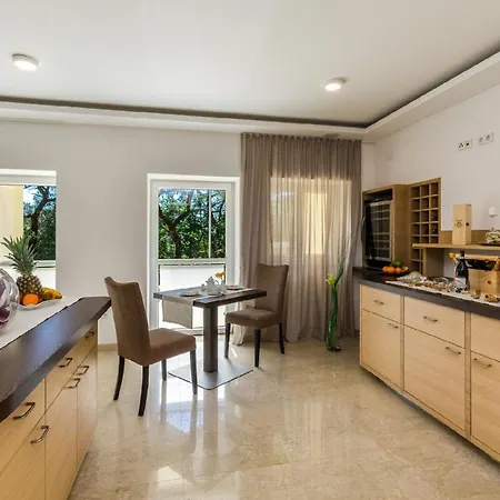 Gaestezimmer Fuer 2 Personen Ca 28 Qm In Crikvenica, Kvarner Bucht Und Umgebung Lejlighed